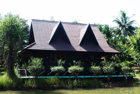 Water Land Golf Resort & Spa Phitsanulok Chambre photo